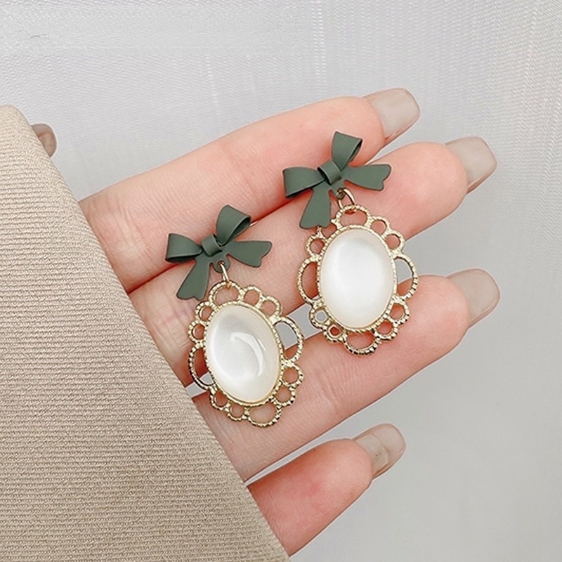 Khuyên Tai Vàng Kiểu Dáng Thời Trang Thanh Lịch Phong Cách Hàn Quốc