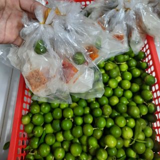 Bánh tráng xâu. 1 xâu 12 bịch