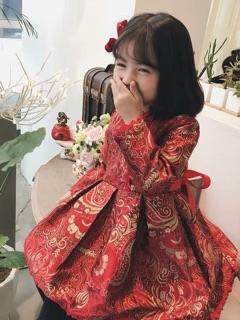 Váy thổ cẩm