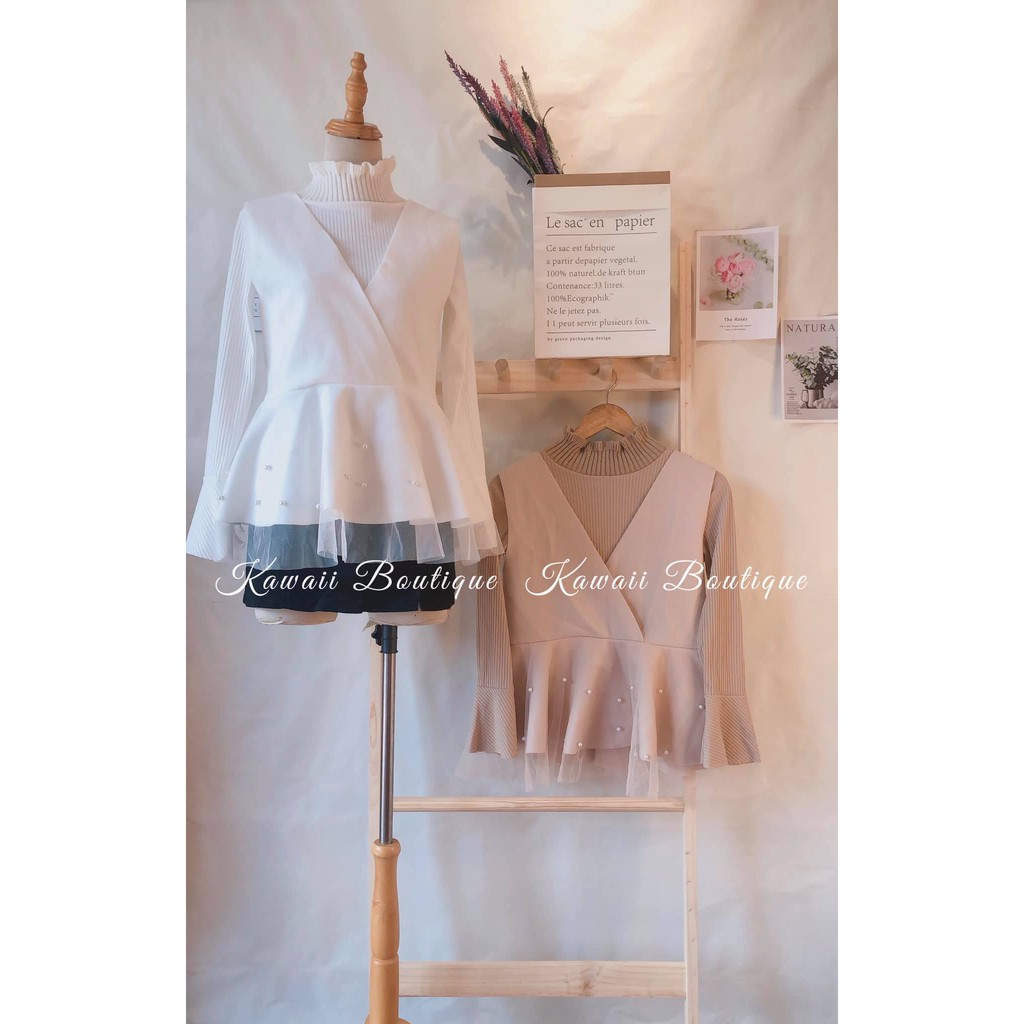 (ẢNH THẬT)Áo len dài tay cổ lọ phối peplum đính ngọc siu xuất sắc luôn ạ 🍁- 2 màu: be/ trắng, Kawaii Boutique