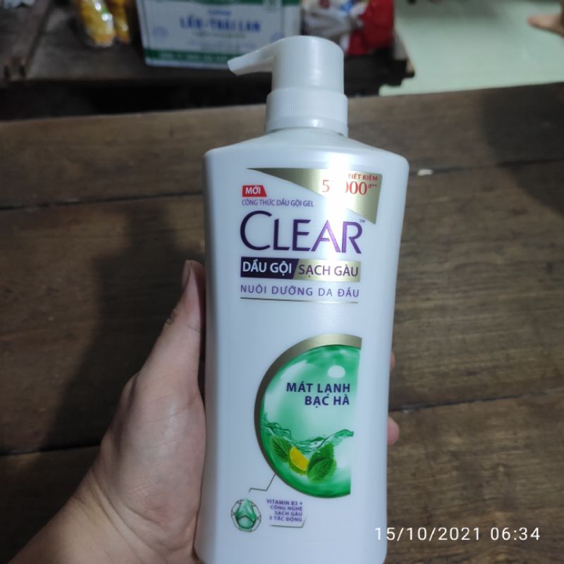 Dầu gội Clear mát lạnh bạc hà 650g