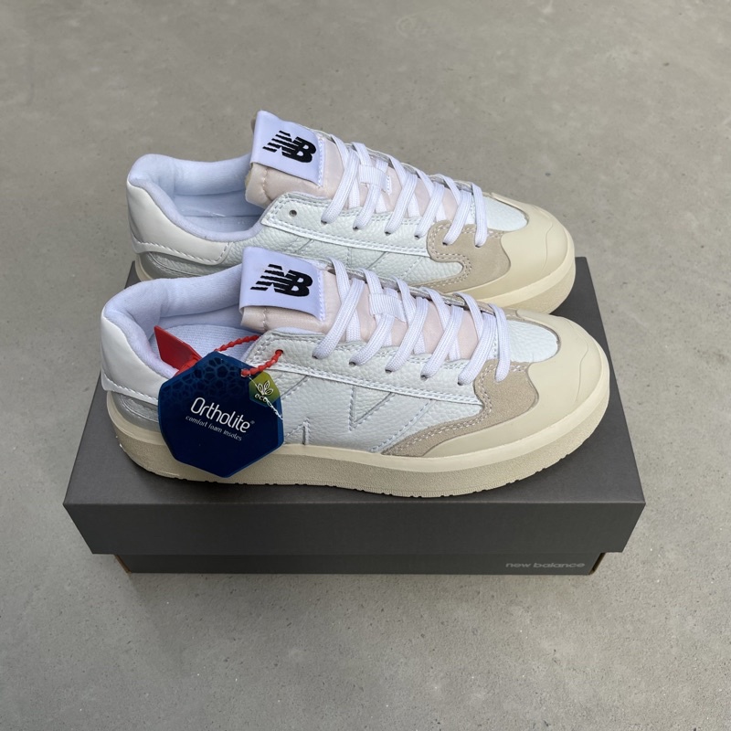 Giày Thể Thao Newbalance crt302 trắng nam nữ