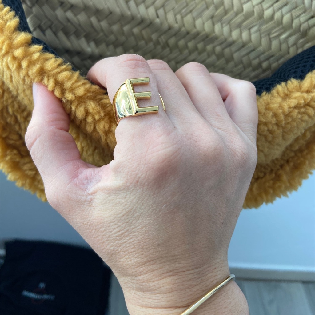 Nhẫn Hở Khắc Chữ Cái A-Z Màu Vàng Thời Thượng