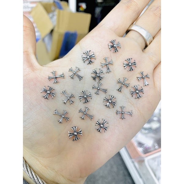 Sét cham đính móng