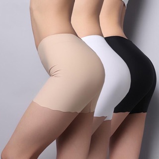 Quần lót mặc váy cưới ko lằn may
