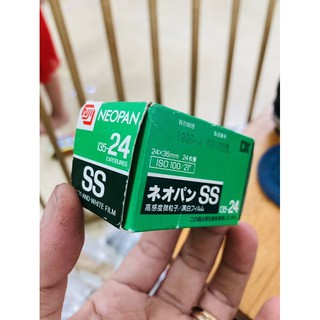 Phim outdate hết hạn Fujifilm NEOPAN SS 100 24 tấm film 135 film 35mm