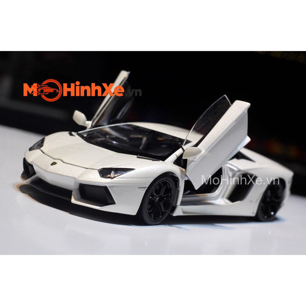 MÔ HÌNH XE LAMBORGHINI AVENTADOR LP700-4 1:24 WELLY-FX