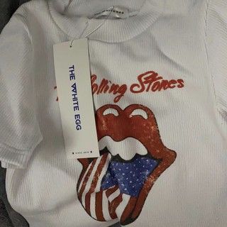 Áo croptop trắng Thewhiteegg