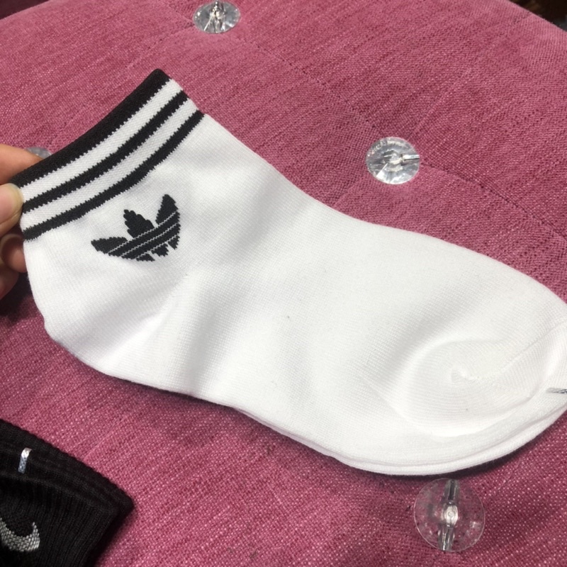 Tất Vớ Nam Nữ Adidas, Nike Cổ Ngắn, Thể Thao Nam Hai Màu Trắng Đen