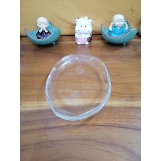 Dĩa thủy tinh dáng méo