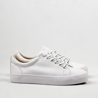 Giày snearker bershka