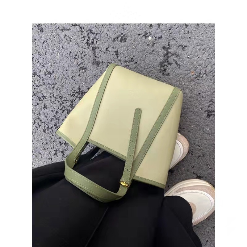 Túi tote Đeo Chéo 2022 2021 Màu Xanh Lá Mới