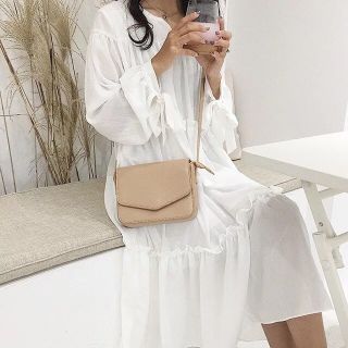 Túi đeo chéo kiểu dáng bì thư