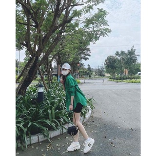 Sơ mi xanh form rộng hot trend