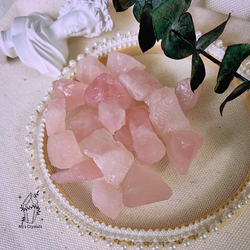 Đá thô Rose Quartz Brazil màu hồng đẹp  dùng sưu tầm, làm handmade, Reiki, thanh tẩy, thiền định