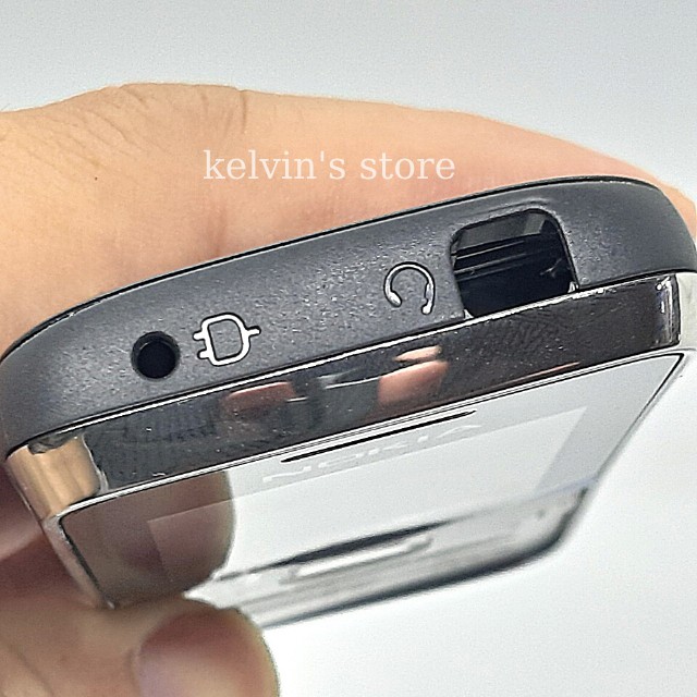 Vỏ Điện Thoại Nokia 2730 Full Bộ Bàn Phím ,Khung Sườn.