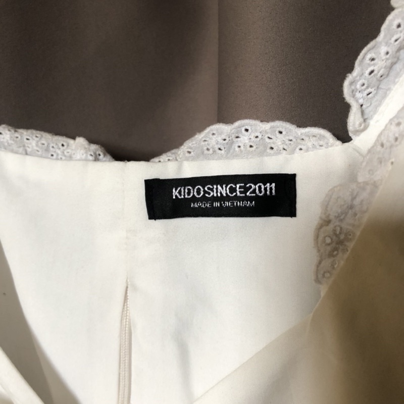 Áo croptop kido thanh lý