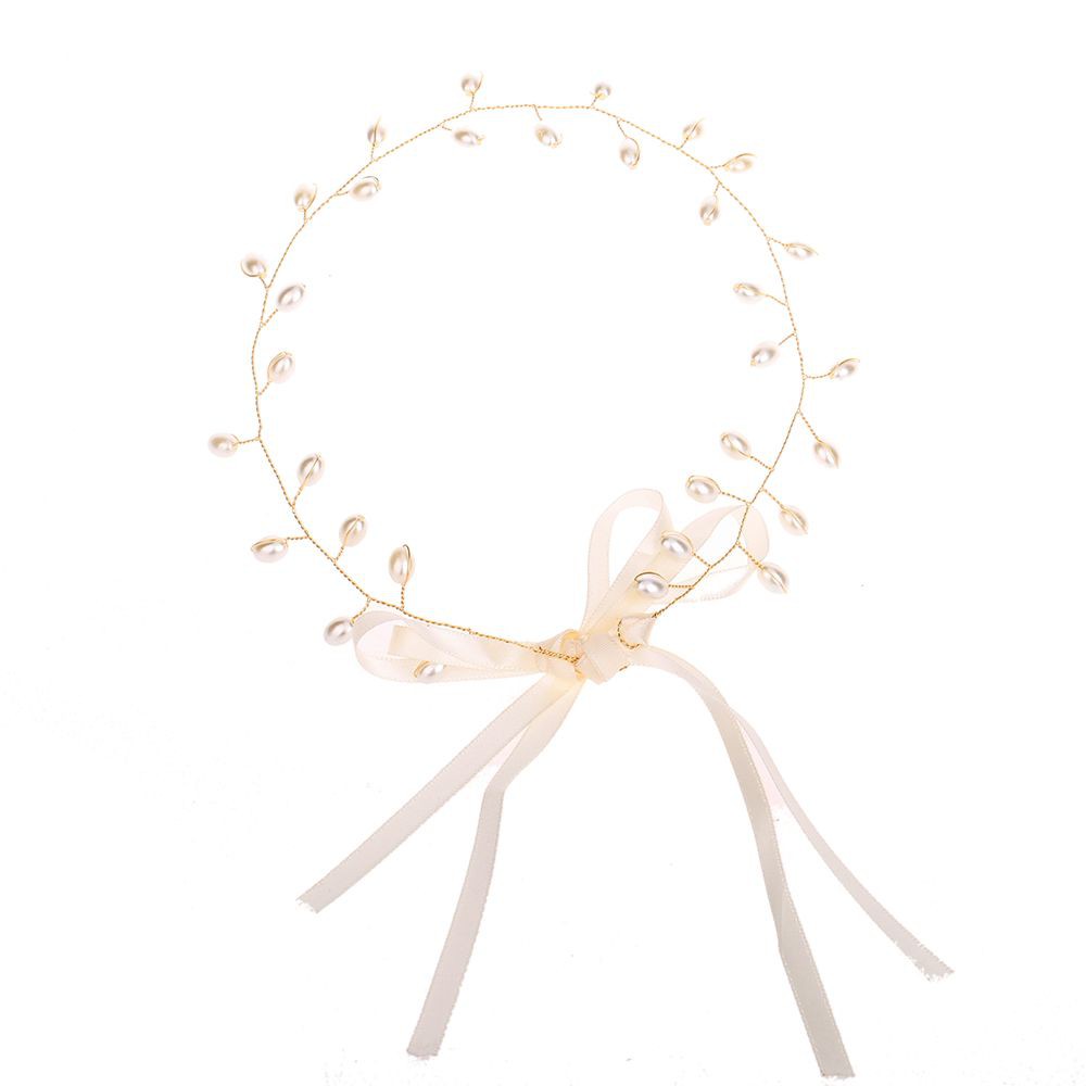 Vòng hoa đội đầu cô dâu hợp thời trang