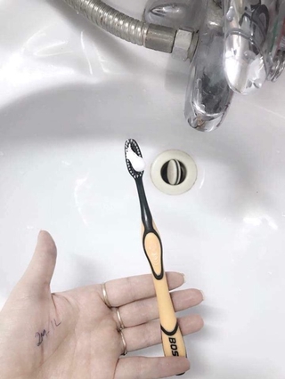 VỈ 2 BÀN CHẢI THAN TRE SIÊU MỀM MỊN BOSSI