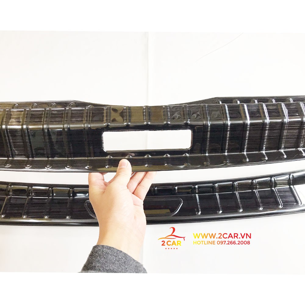 Bộ ốp chống trầy cốp trong + ngoài xe Peugeot 3008, chất liệu Titan