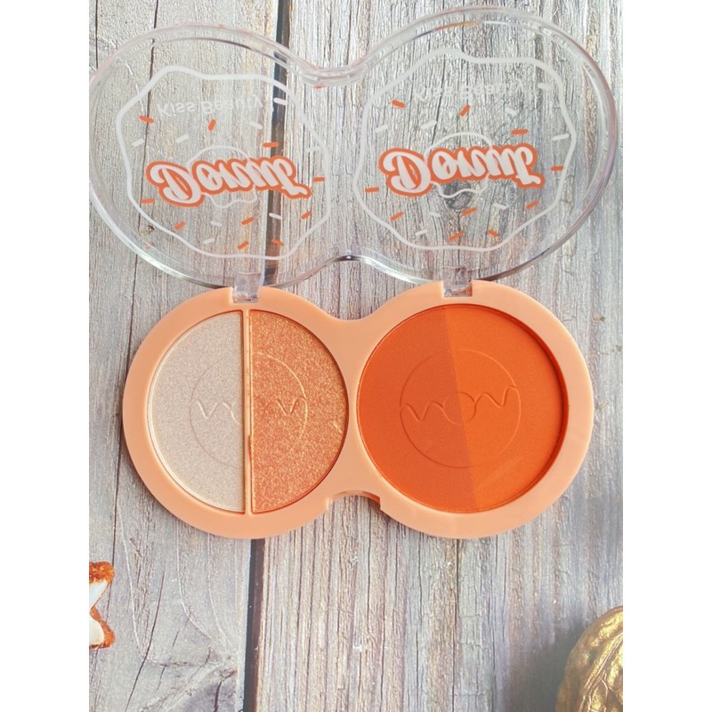 BẢNG PHẤN MÁ HỒNG VÀ HIGHLIGHT KISS BEAUTY HÌNH BÁNH DONUT | BigBuy360 - bigbuy360.vn