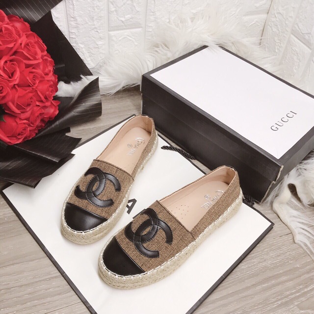 Giày slipon viền cói