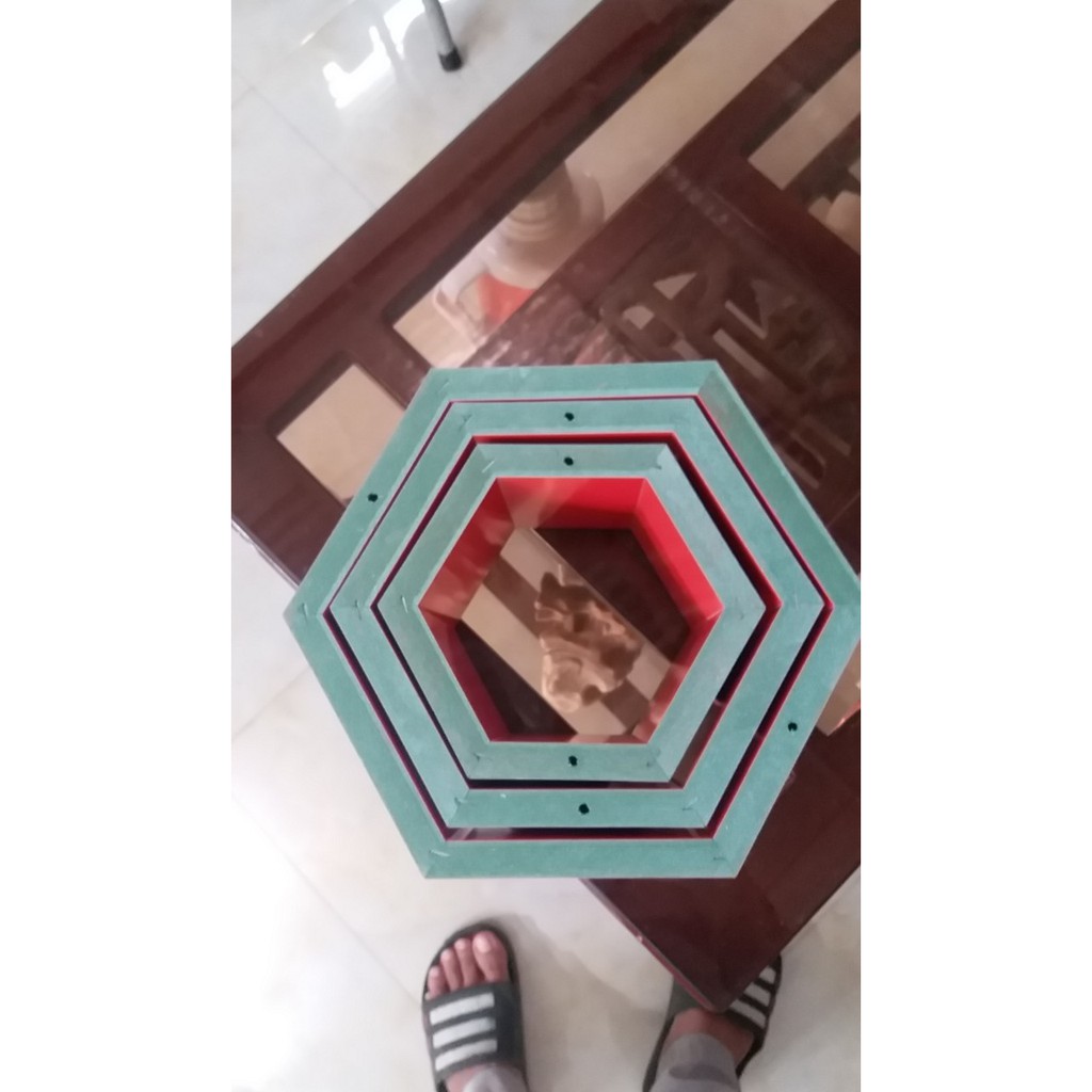 Kệ trang trí ô lục giác