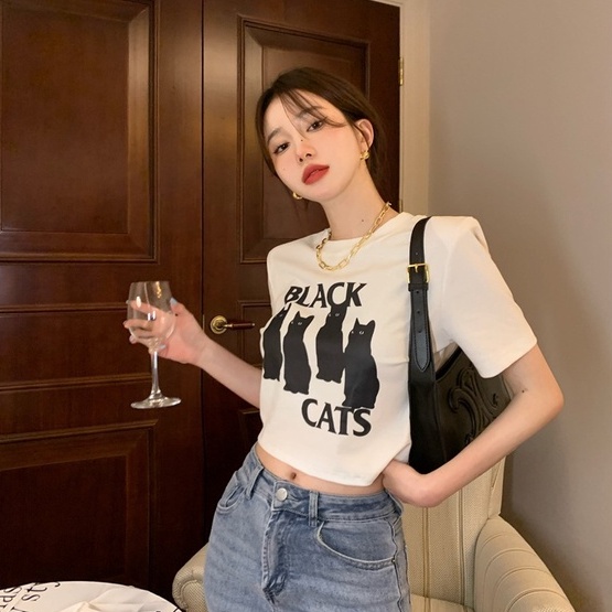 Áo Thun Dệt Kim Ngắn Tay Hở Eo In Họa Tiết Dễ Thương