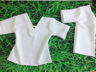 Áo cổ chữ V ( có ảnh thật )