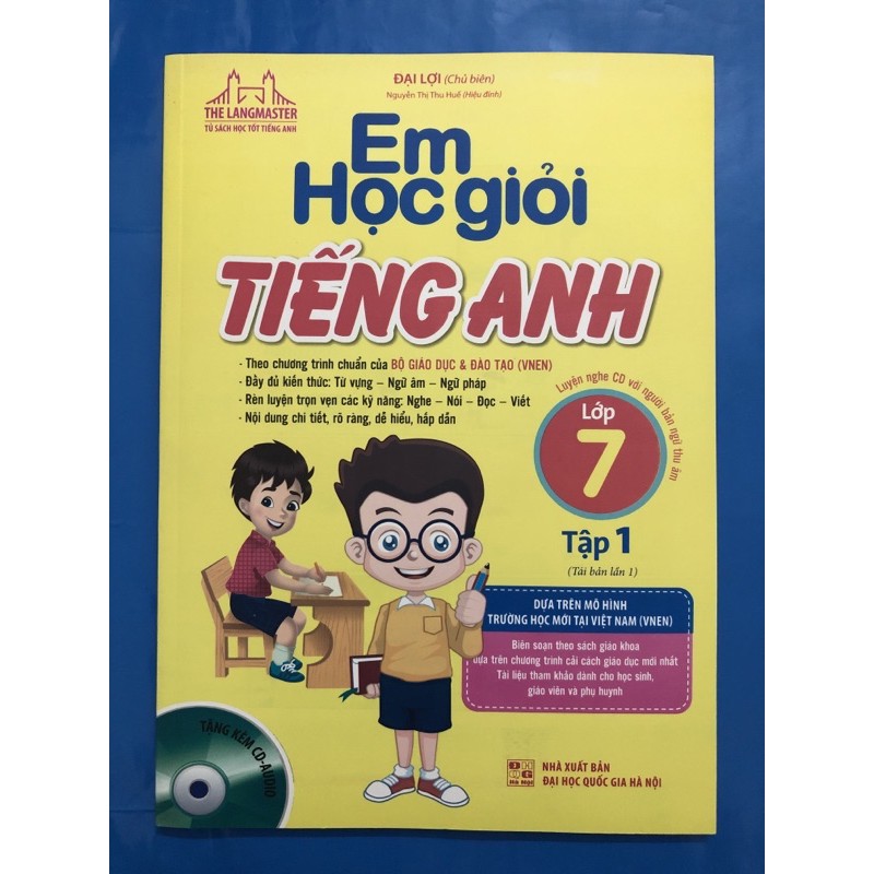 Sách - Em học giỏi tiếng anh lớp 7 ( Combo 2 tập)