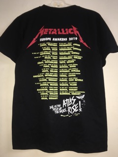 Áo Metallica còn size M