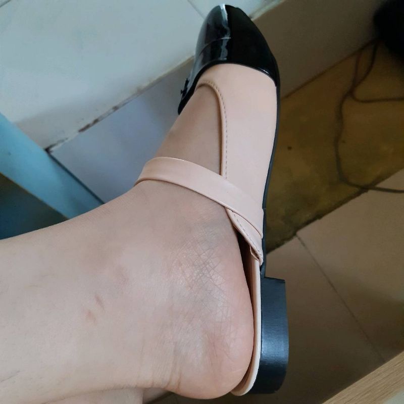 THANH LÝ MỚI Giày sục búp bê phối màu size 38