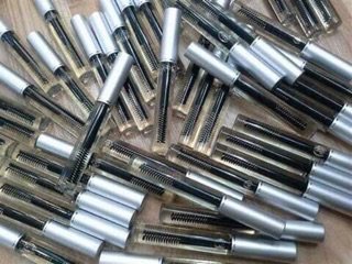 Combo 1 chiếc chuốt mi dầu dừa dài mi size to 10ml