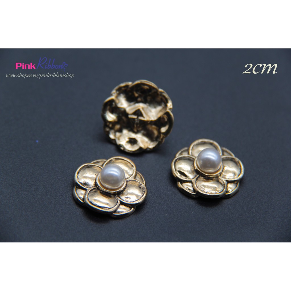 Charm hoa vàng xi nhụy trai