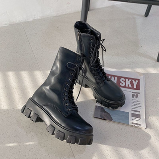 Giày Boots Ulzzang cao cổ độn đế 5-6 cm buộc dây kéo khóa màu đen/trắng cá tính ( Order) mã G18