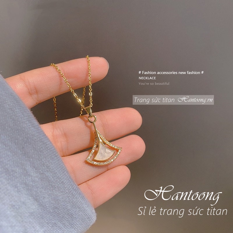 Dây chuyền titan nữ mặt đá cao cấp thiết kế mặt hình chiếc quạt thời trang trẻ trung mẫu mới 2022