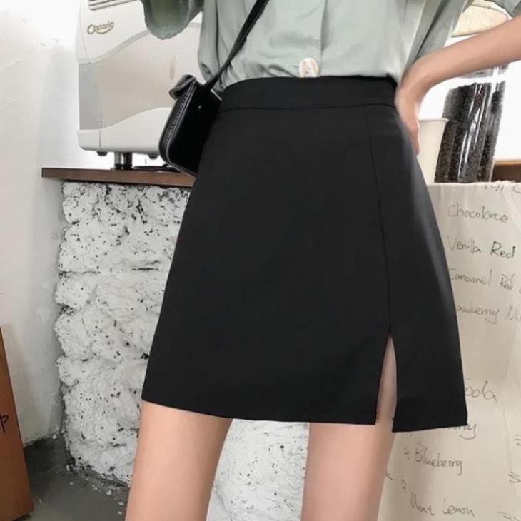 Chân váy a ngắn xẻ đùi phong cách trẻ trung năng động phù hợp giới trẻ_333 | BigBuy360 - bigbuy360.vn