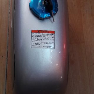 [Mã LIFEAU giảm 10% đơn 200k] Bình xăng CD50 bạc, 67,cl