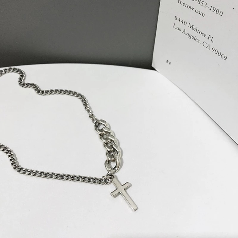 Vòng cổ dạng dây xích mặt dây hình chữ thập phong cách retro thời trang cá tính