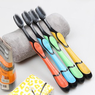 Hộp 30 cái Bàn Chải Đánh Răng Than Tre Hoạt Tính Bossi Hàn Quốc