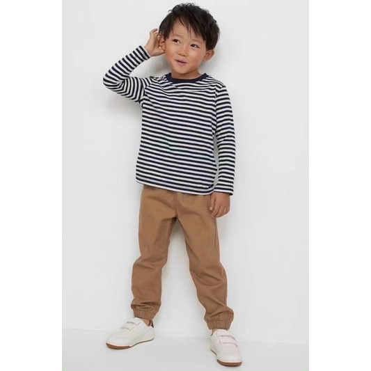 Q195 - Quần jogger Kaki HM bé trai