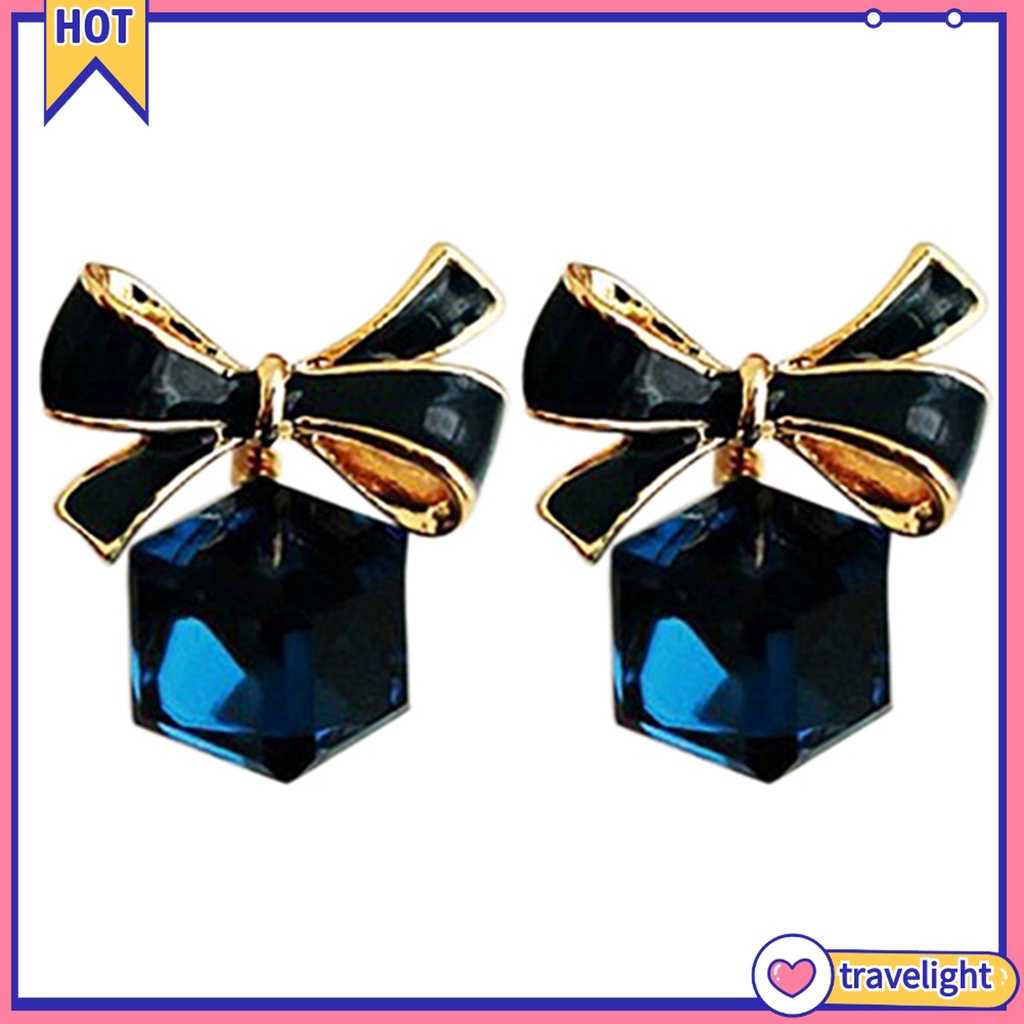 Khuyên Tai Nữ Trang Tạo Hình Độc Đáo