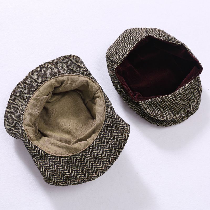 Set quần dài và nón trùm dùng để làm trang phục chụp ảnh dành cho bé trai