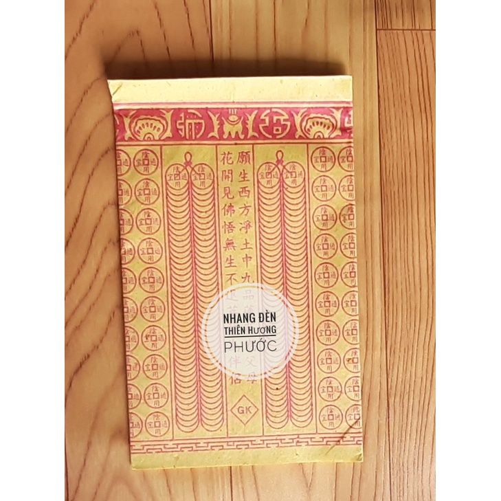 Cúng Quan âm Bồ Tát  gồm quần áo, tiền vàng