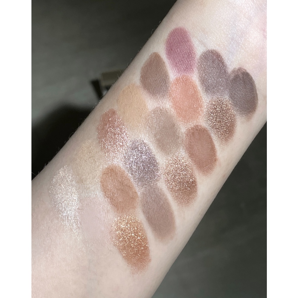Bảng mắt Morphe Truth or Bare 18T
