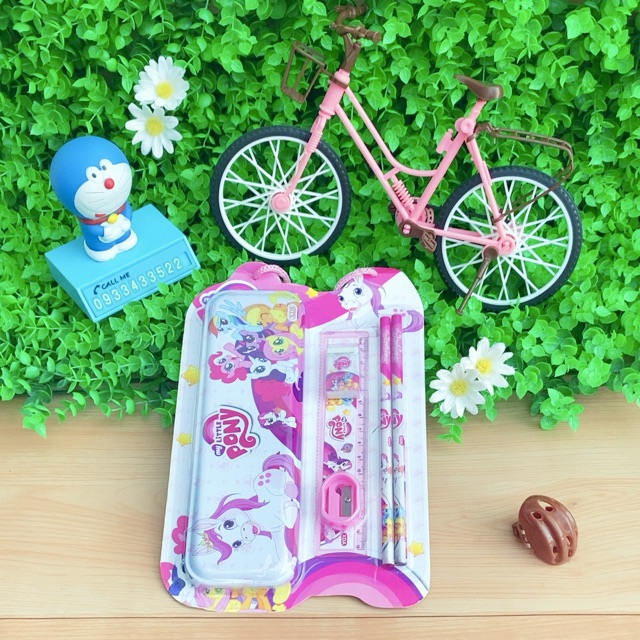 BỘ HỘP VIẾT HELLO KITTY - DORAEMON - PONY