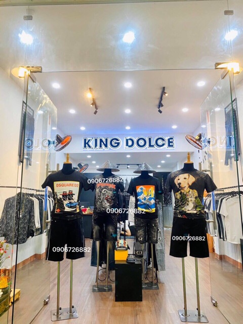 Manocanh nhung nam có đùi chân sắt