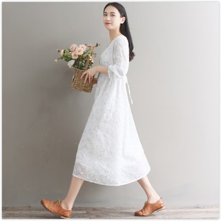 [058] - ĐẦM TRẮNG IN HOA NHÍ LÃNG MẠN