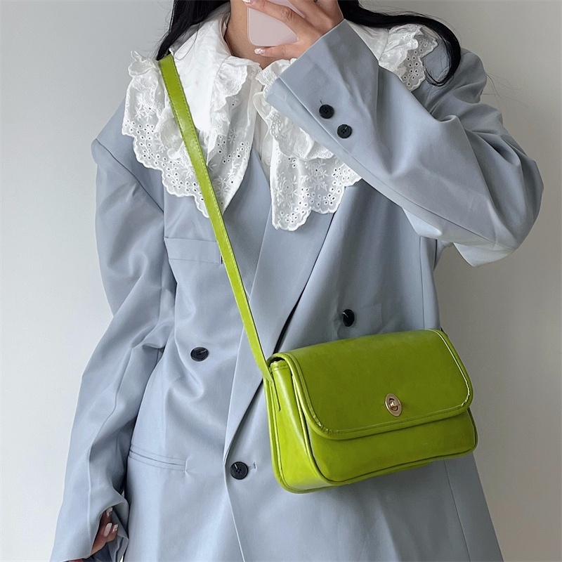 Túi Đeo Chéo Hình Vuông Nắp Lật Thiết Kế Đơn Giản Thời Trang 2022 Cho Nữ