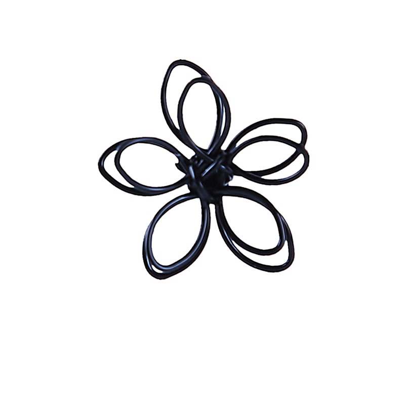 Đôi Khuyên Tai Hình Hoa Rỗng Thời Trang Dành Cho Nữ